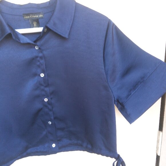 HOUSE OF HARLOW 1960 | NWOT Navy Blue Satin Boxy Button Up Side Tie Crop Top L - Picture 5 of 11